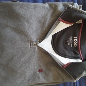 IZOD SWEATER